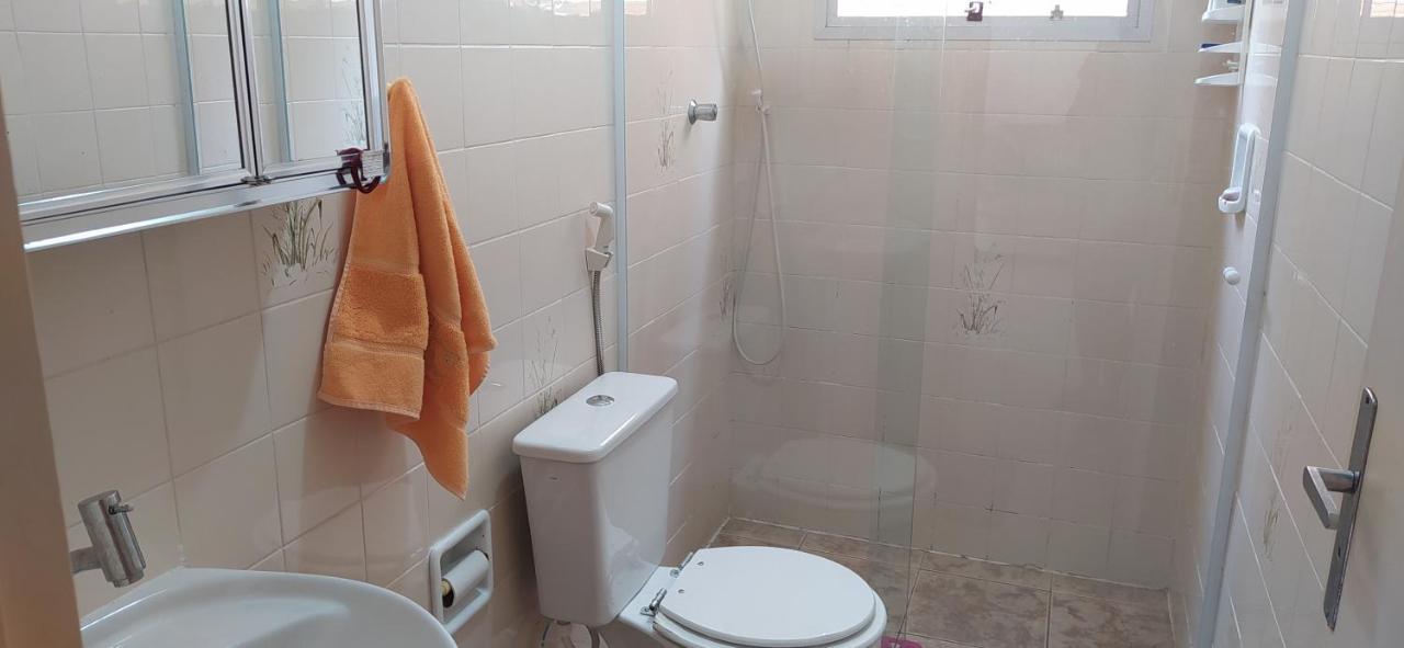 Aconchegante E Amplo Apartamento Familiar Pertinho Da Praia! 瓜鲁雅 外观 照片